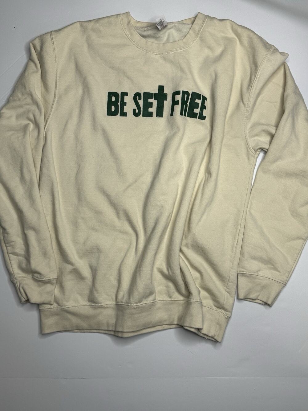 Be Set Free Christian Cross Crewneck Sweatshirt Mens XL Cream Green Graphic
